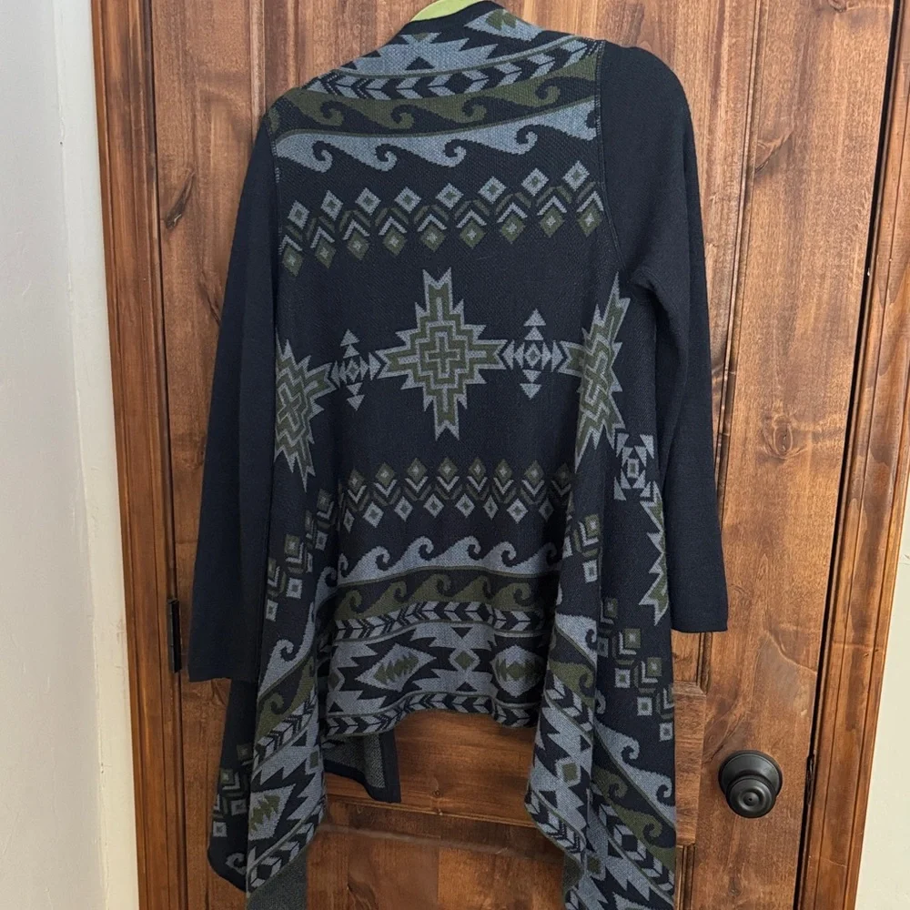 Chic Tey Art Alpaca Blend Patterned Cardigan Size Medium - Picture 3 of 4